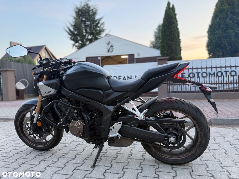 Honda CB - 10