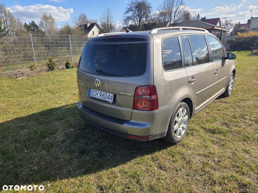 Volkswagen Touran 2.0 TDI DPF Highline DSG - 7