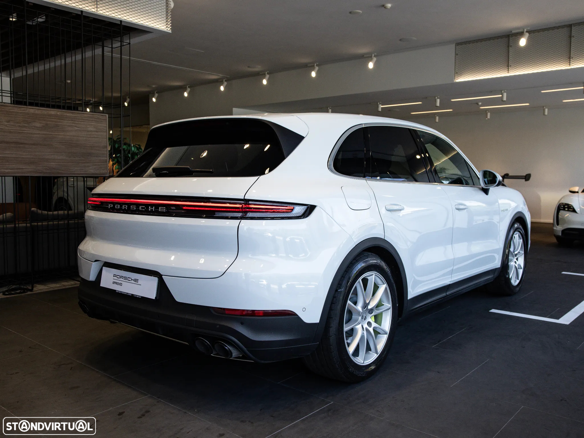 Porsche Cayenne E-Hybrid - 6