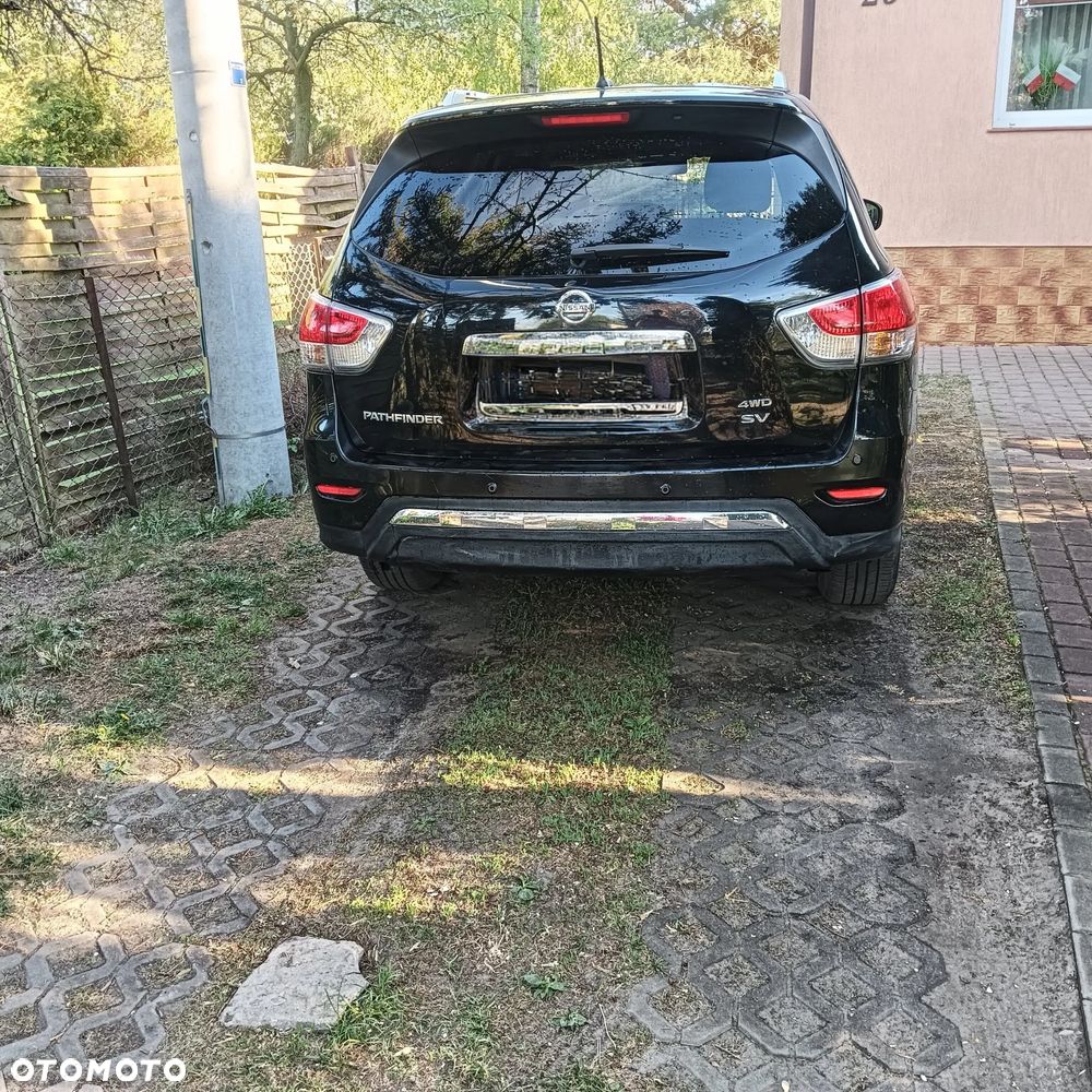 Nissan Pathfinder - 17