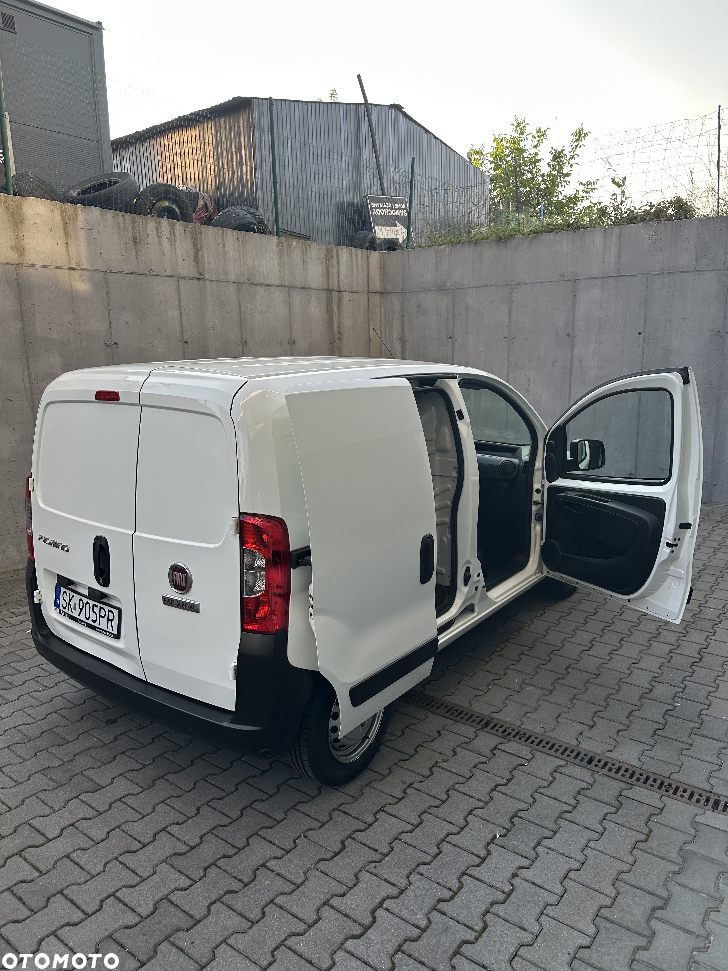 Fiat Fiorino Kombi 1.4 8V SX - 14