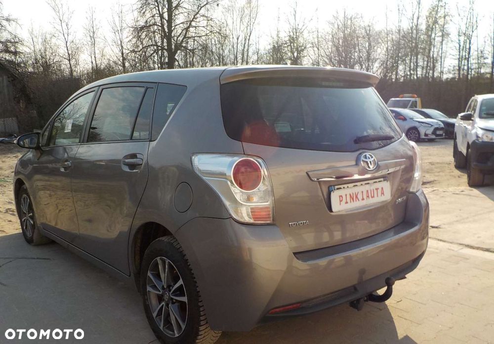 Toyota Verso - 12