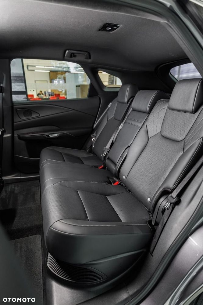 Lexus RX - 15