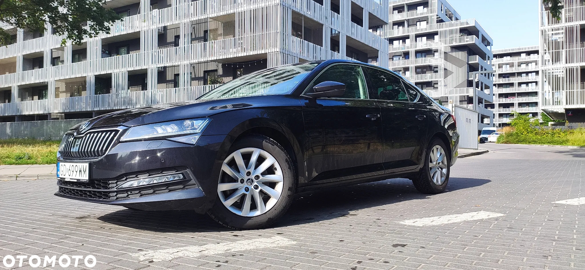 Skoda Superb 2.0 TDI SCR Ambition DSG - 3