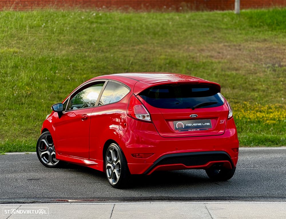 Ford Fiesta 1.6 EcoBoost c/ Pack Pele Desportiva ST - 7