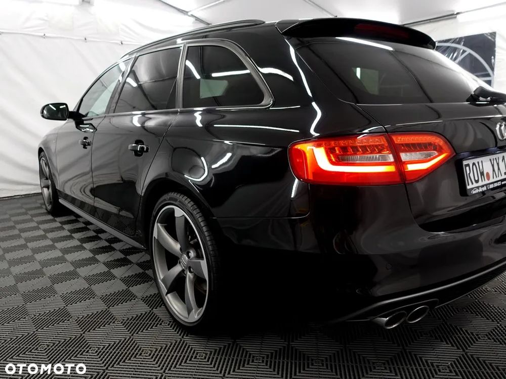 Audi A4 Avant 2.0 TDI Design S tronic - 25