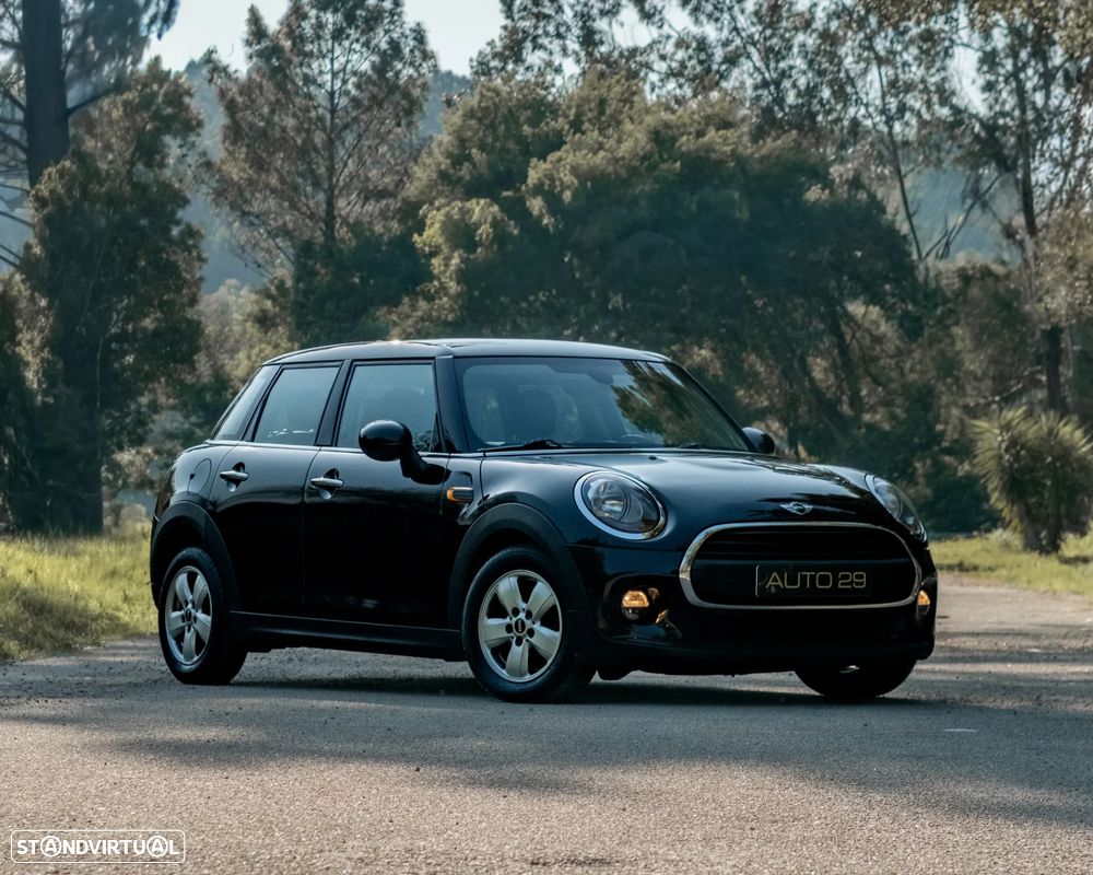 MINI 5 Portas Cooper D - 1