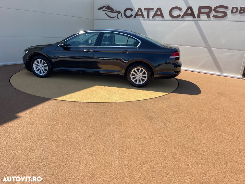 Volkswagen Passat 2.0 TDI SCR Comfortline - 9