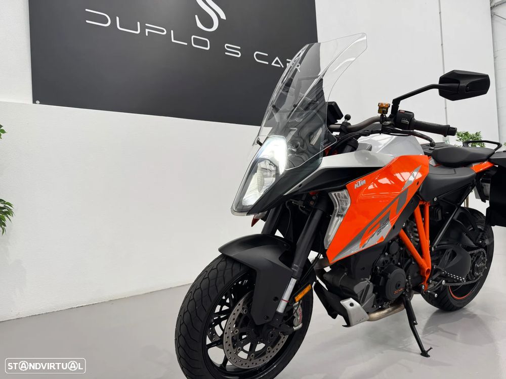 KTM Superduke GT - 4