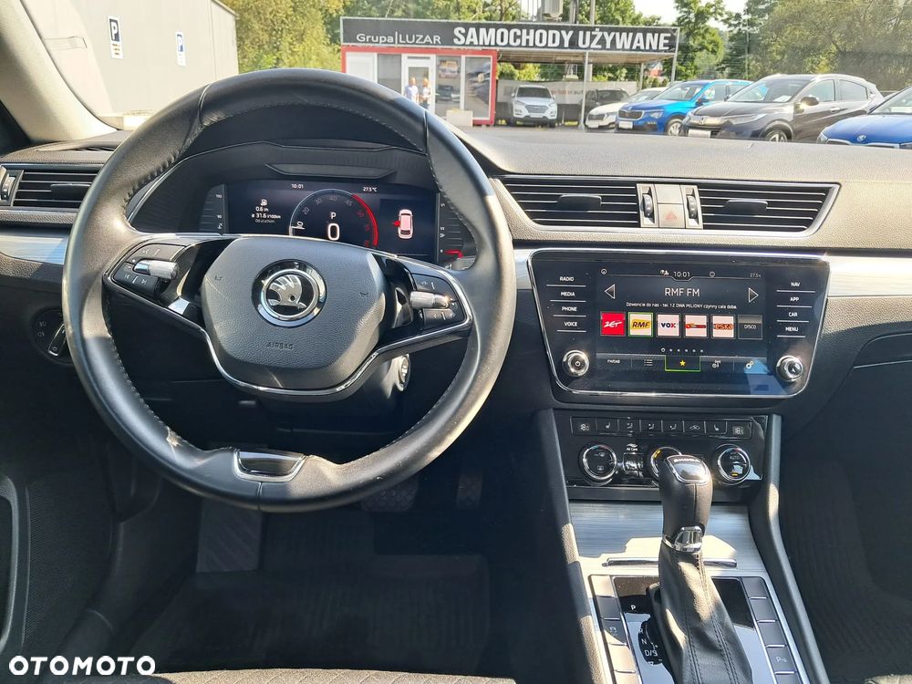 Skoda Superb 2.0 TDI SCR Ambition DSG - 11