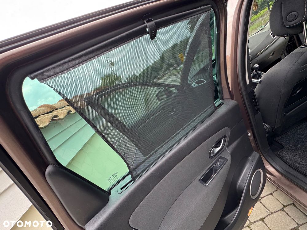 Renault Grand Scenic - 23