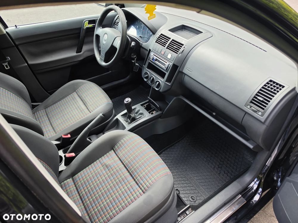 Volkswagen Polo 1.2 Entry - 4