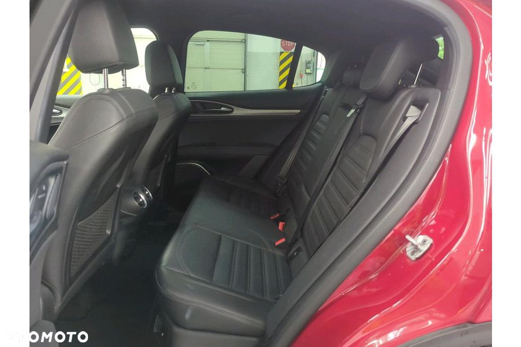 Alfa Romeo Stelvio 2.0 Turbo Super Q4 - 8
