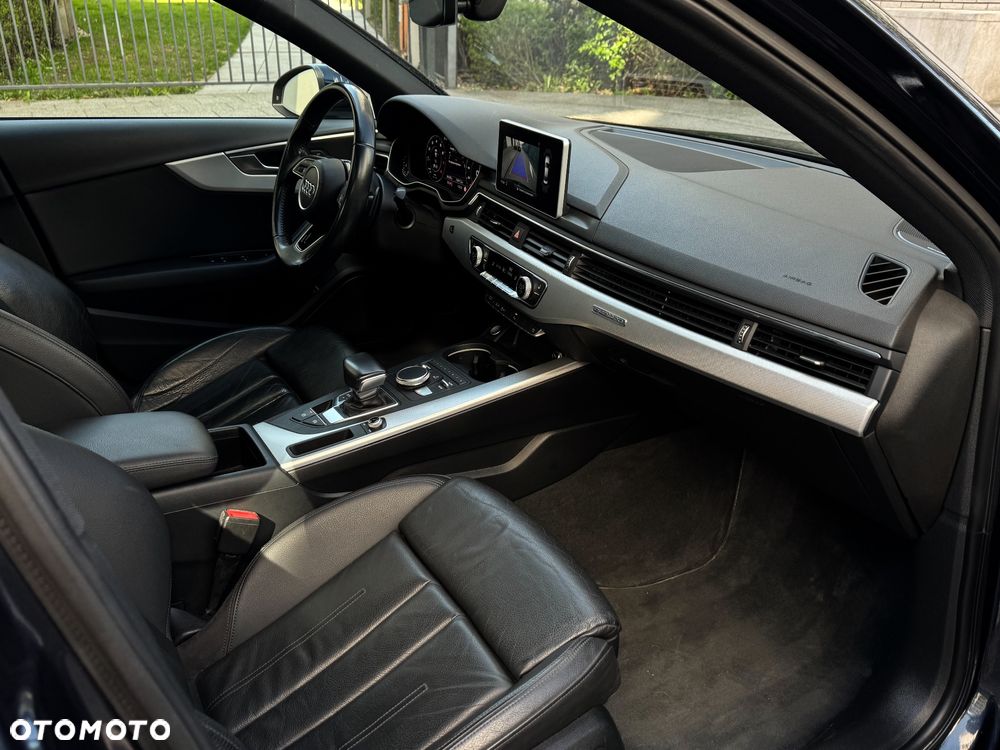 Audi A4 Limousine - 15