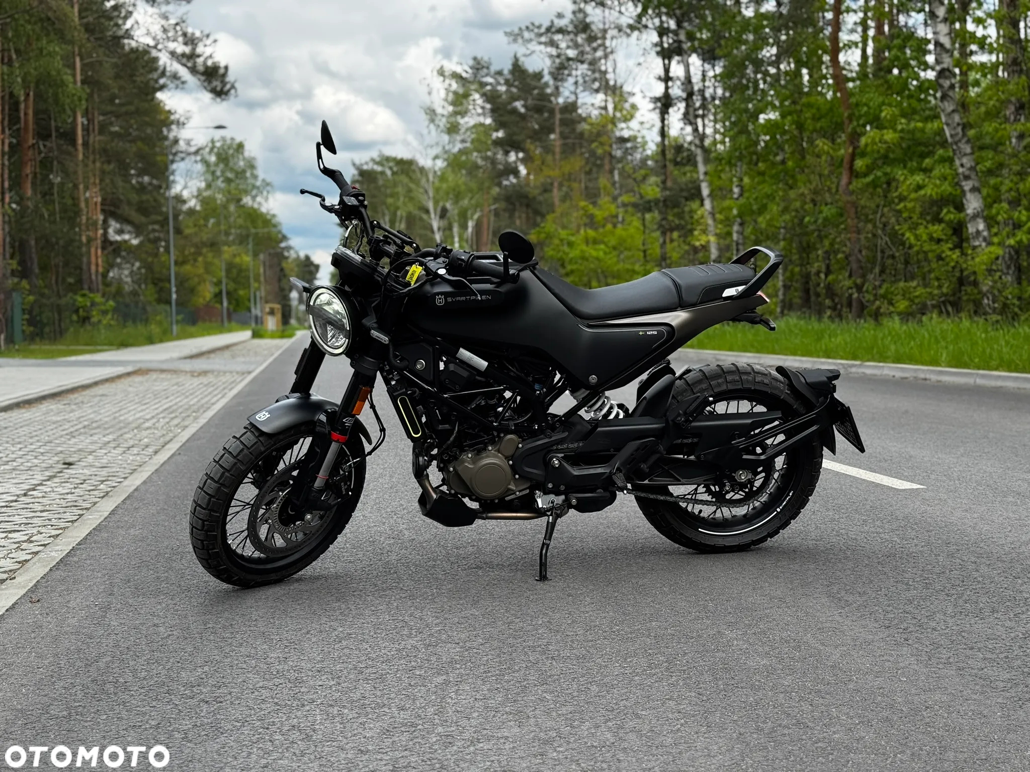 Husqvarna Svartpilen - 8