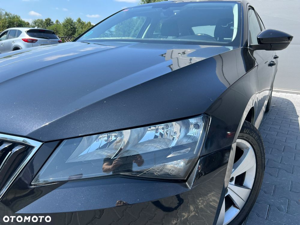 Skoda Superb 2.0 TDI Ambition - 22