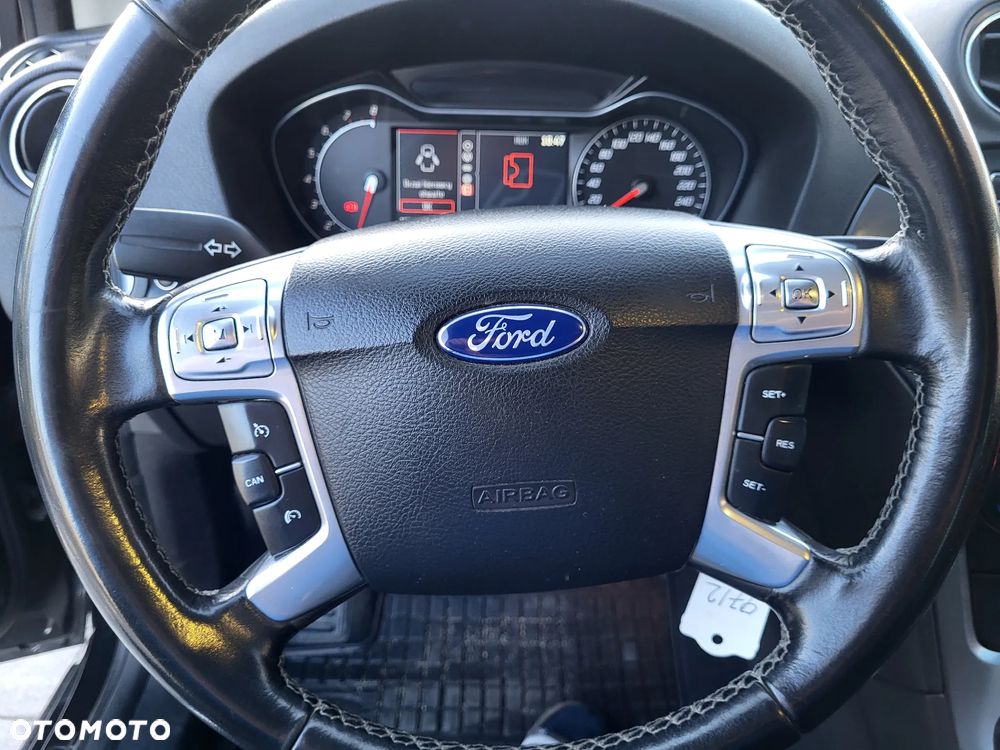 Ford Mondeo 2.0 EcoBoost Titanium - 17