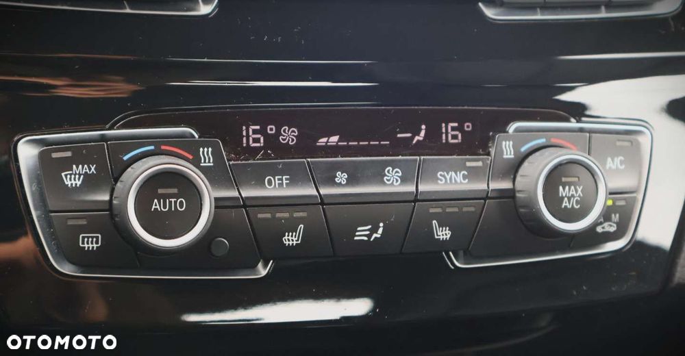 BMW X1 - 26