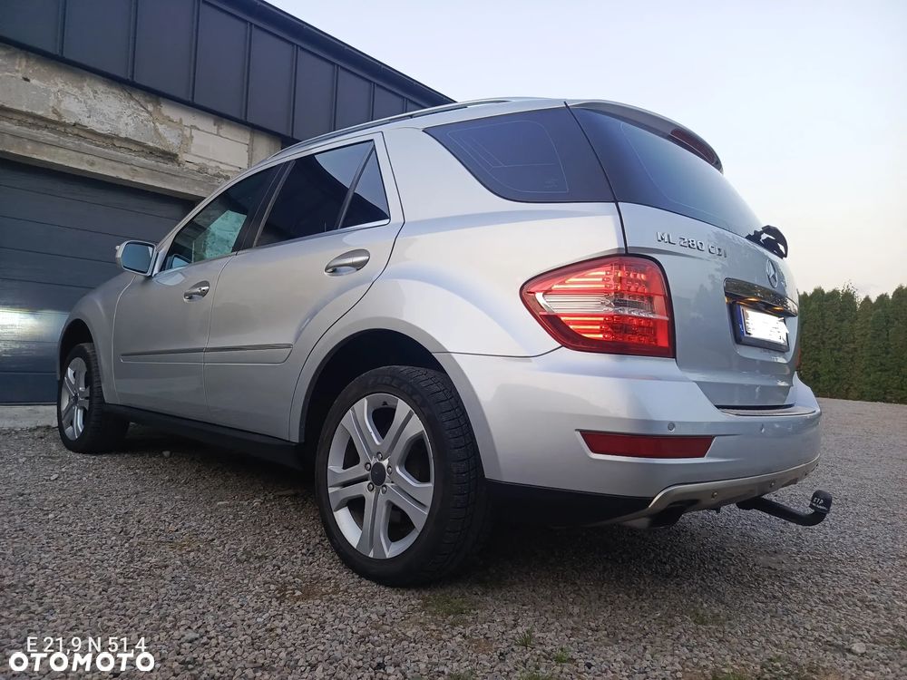 Mercedes-Benz ML - 22