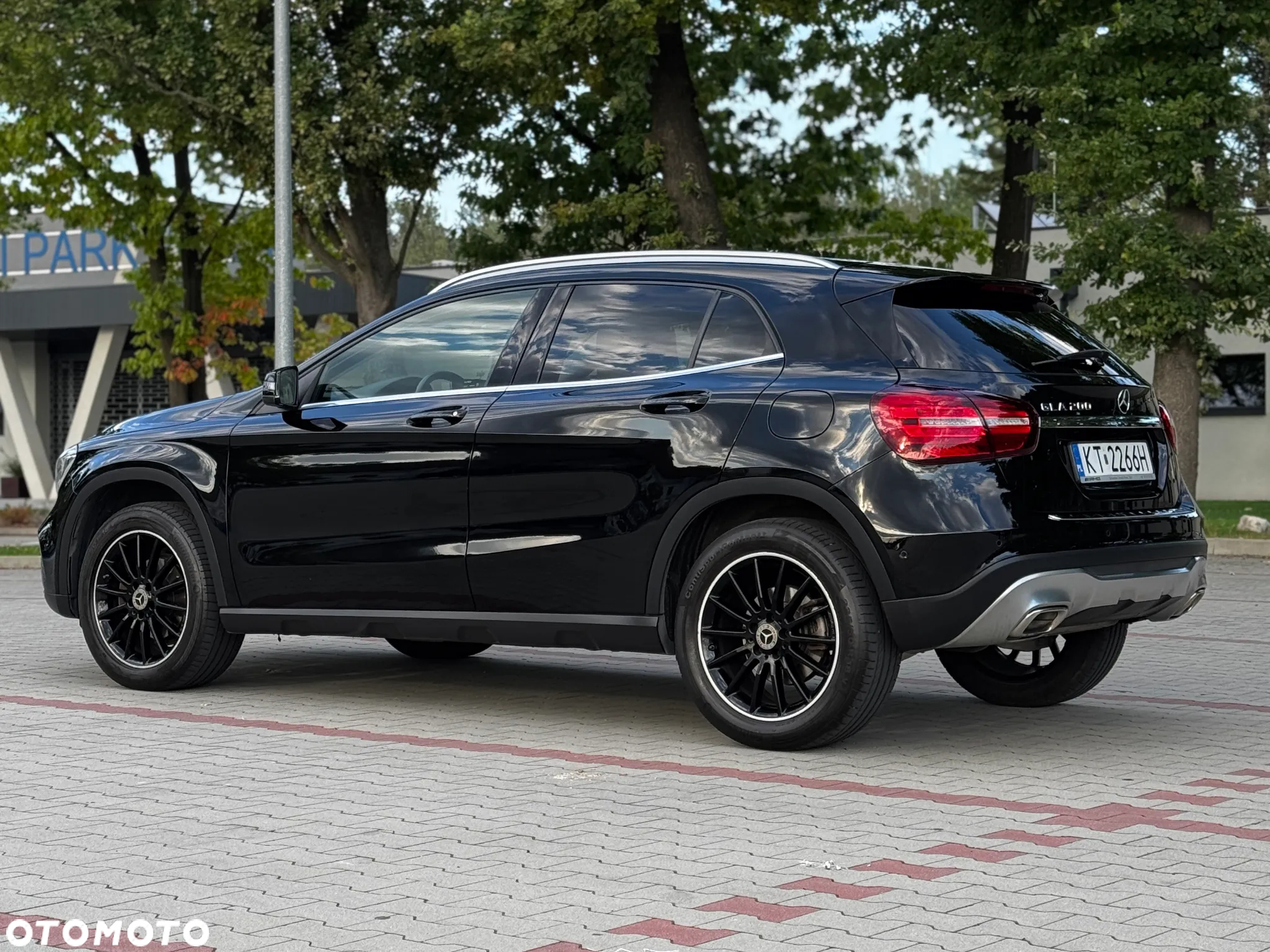 Mercedes-Benz GLA 200 7G-DCT - 6