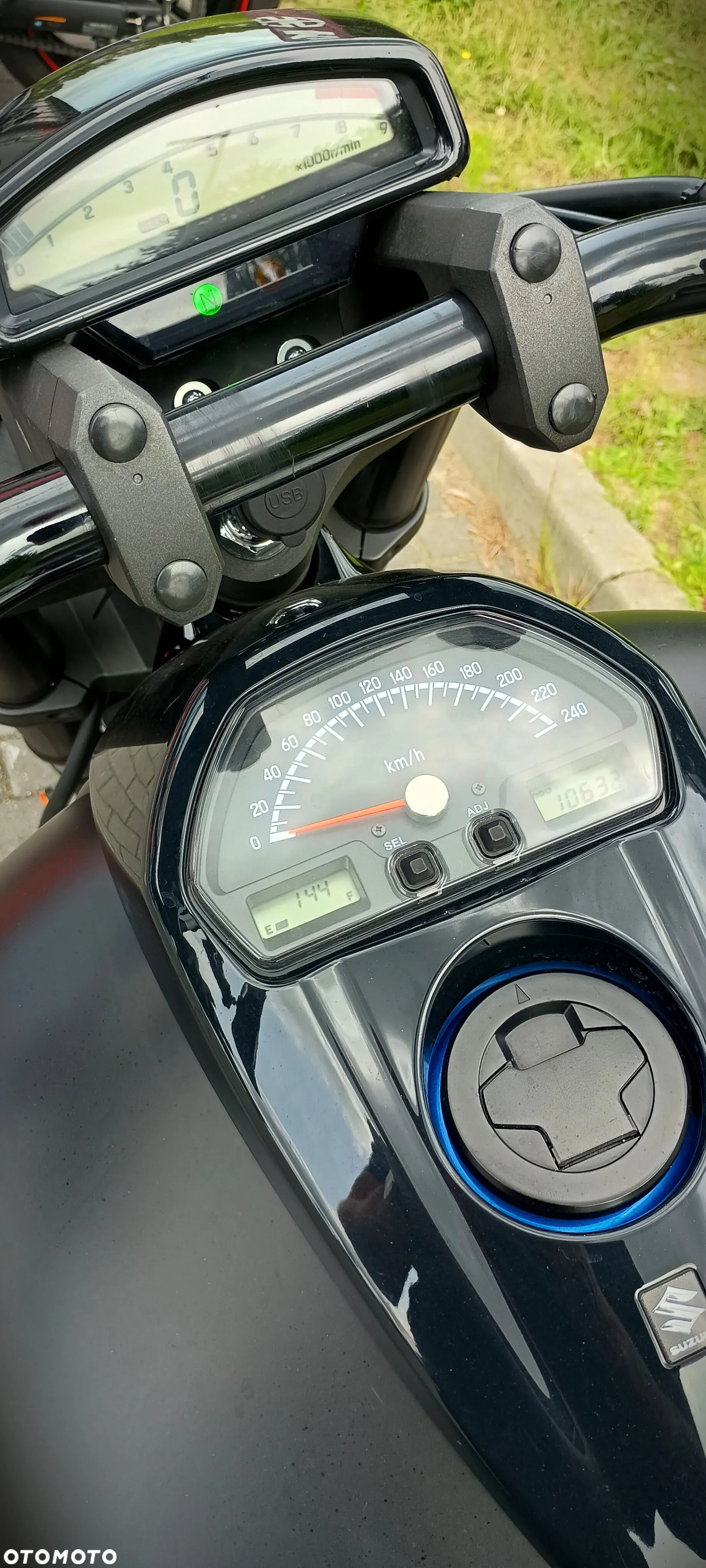 Suzuki Intruder - 6