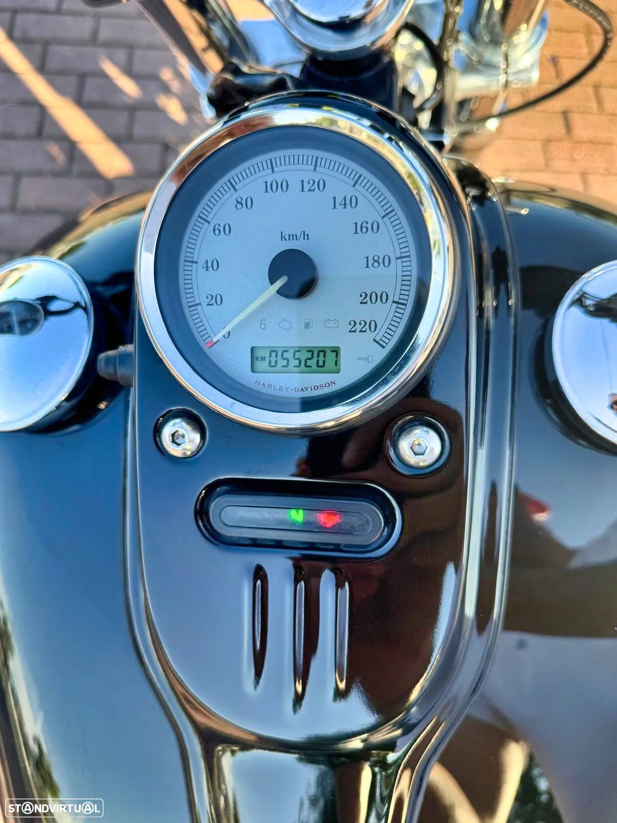 Harley-Davidson Dyna Street Bob - 24