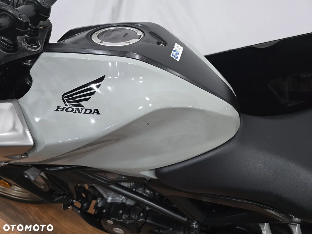 Honda CB - 8