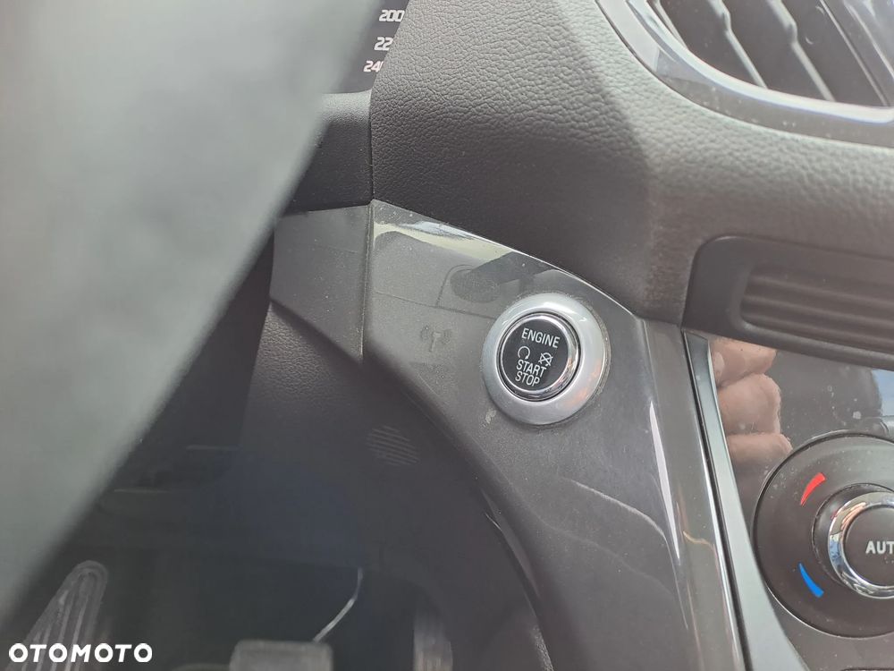 Ford Kuga 2.0 TDCi 4x4 Individual - 25