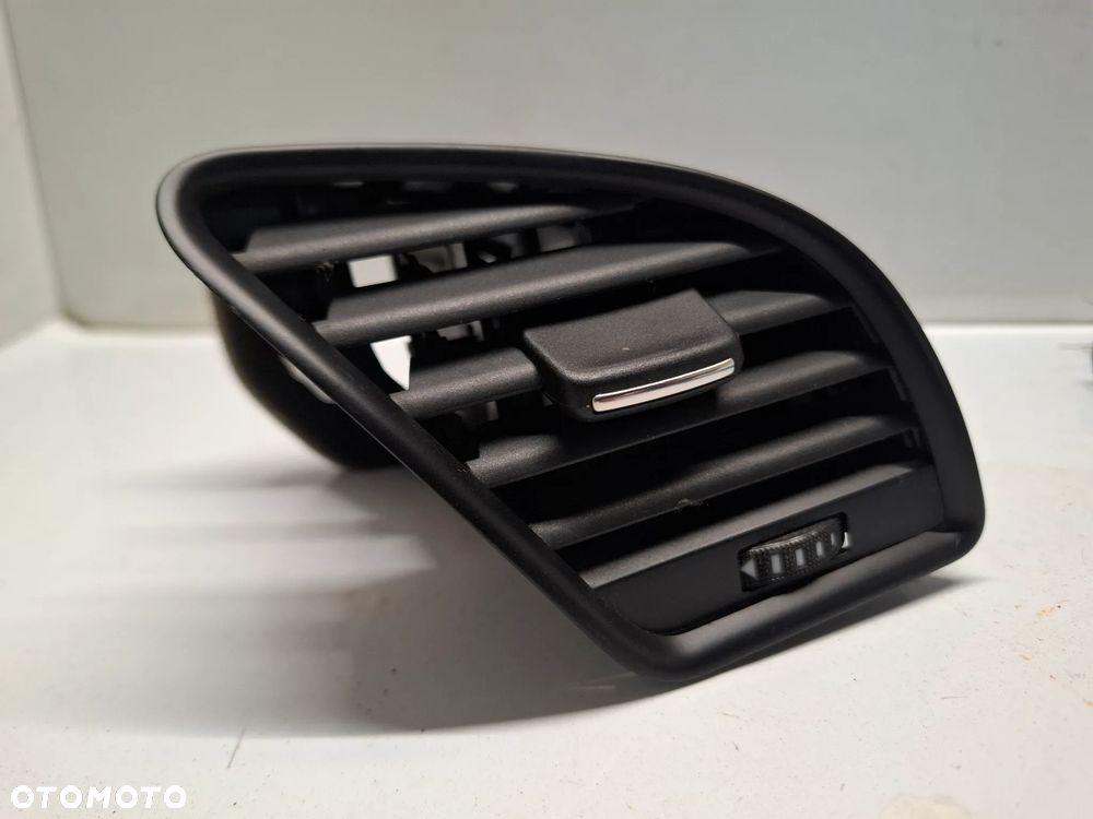 KRATKA NAWIEWU PRAWA PASAZERA AUDI A4 B8 SLASK WYSYLKA - 1