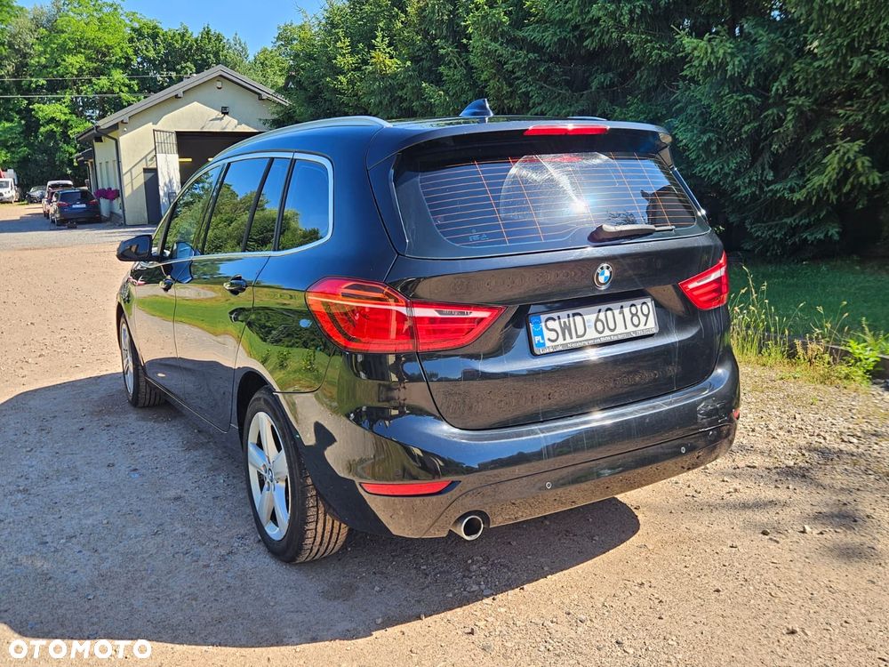 BMW Seria 2 218d Advantage sport - 12
