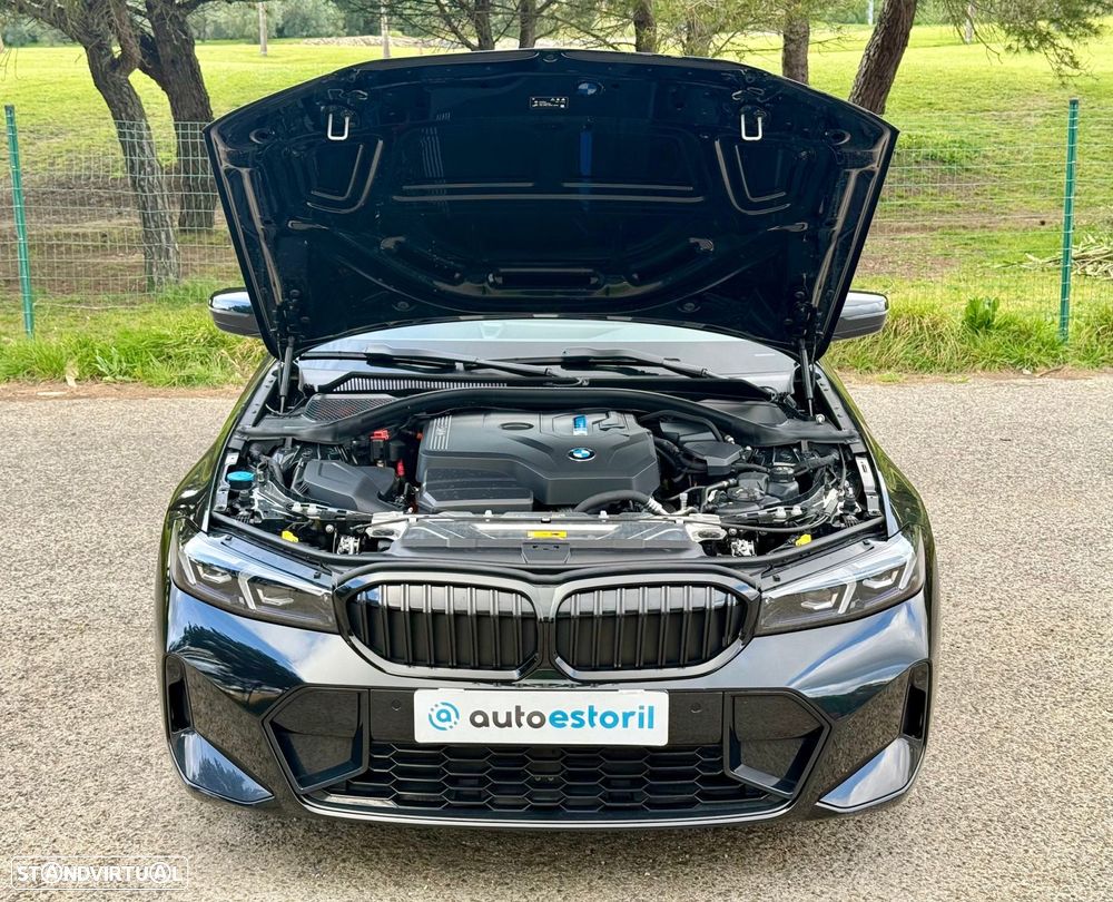BMW 330 e Pack Desportivo M Pro Auto - 13