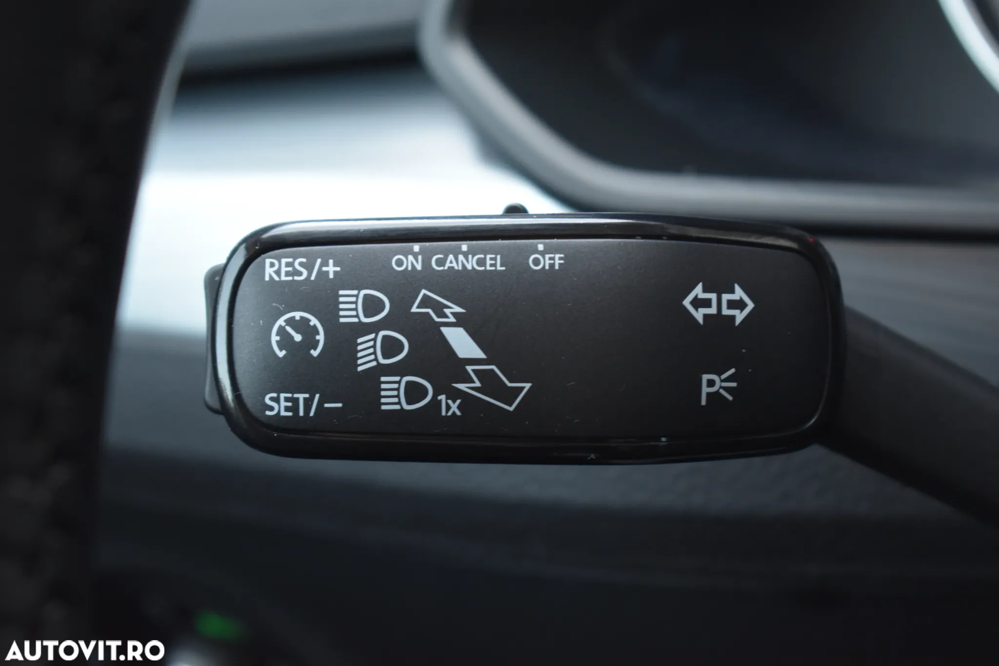 Skoda Superb 2.0 TDI DSG Ambition - 32