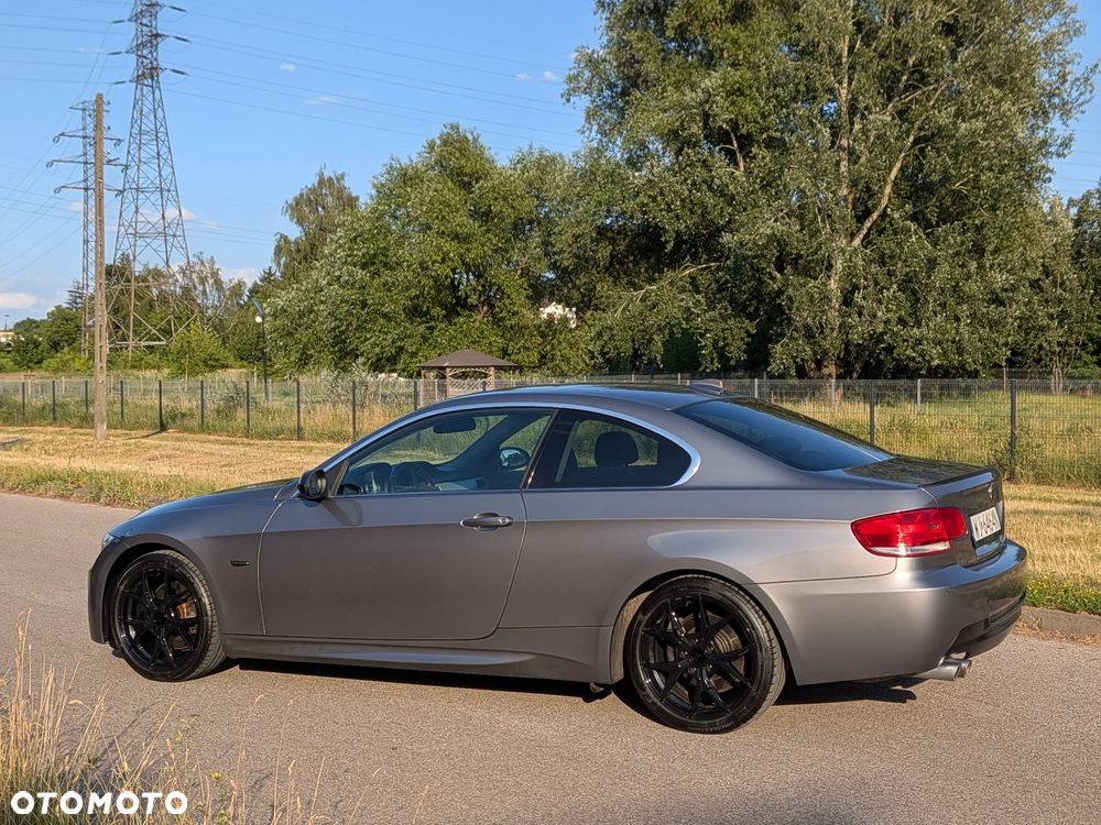 BMW Seria 3 325i - 10