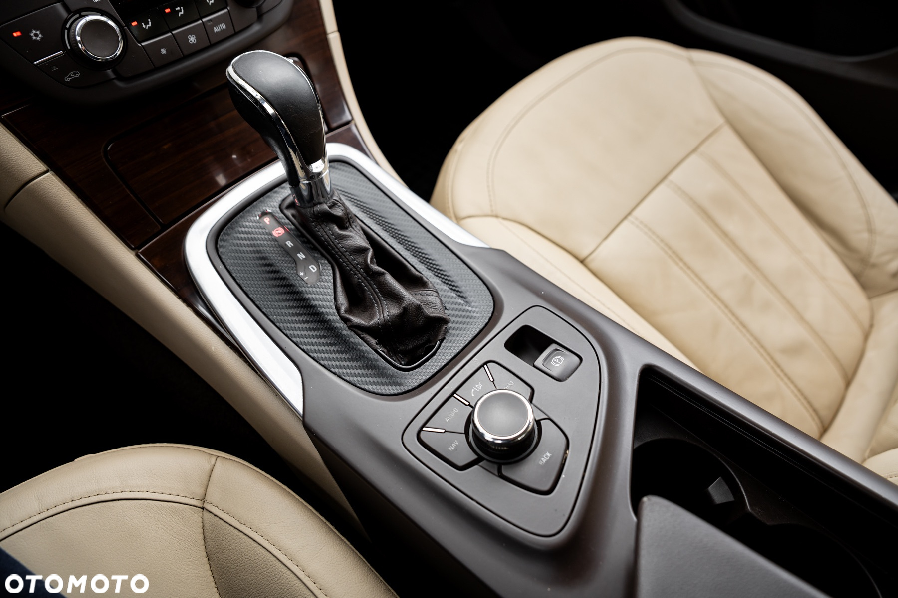 Opel Insignia 2.0 T Cosmo - 33