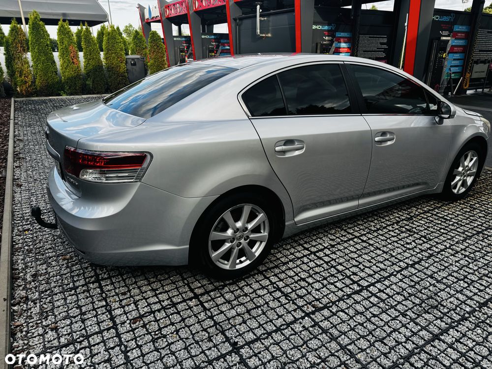Toyota Avensis 2009 photo 5