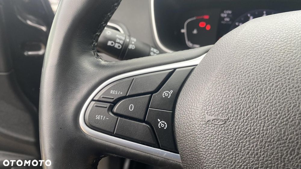 Renault Megane 1.3 TCe FAP Techno EDC - 18