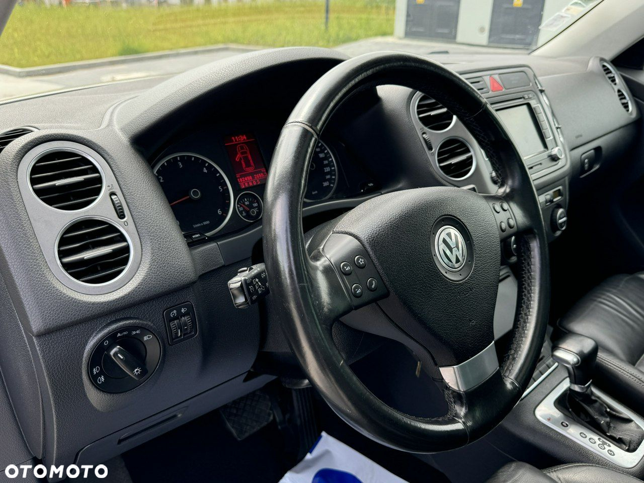 Volkswagen Tiguan - 15