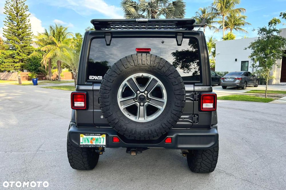 Jeep Wrangler - 14