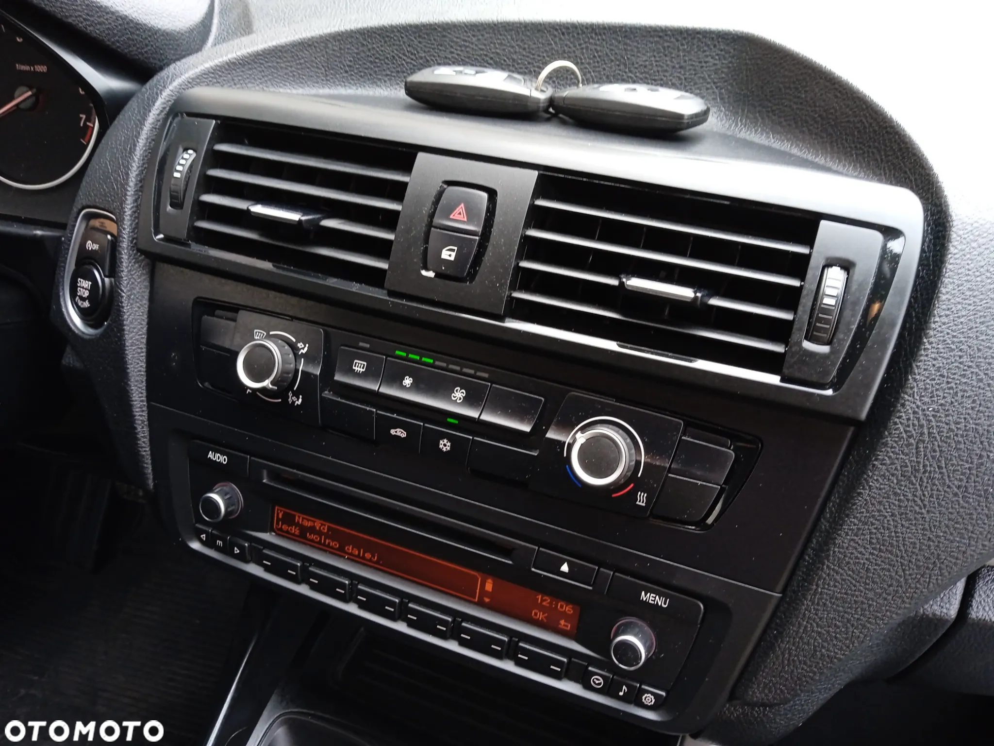 BMW Seria 1 116i - 15