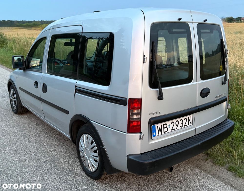 Opel Combo Tour - 2