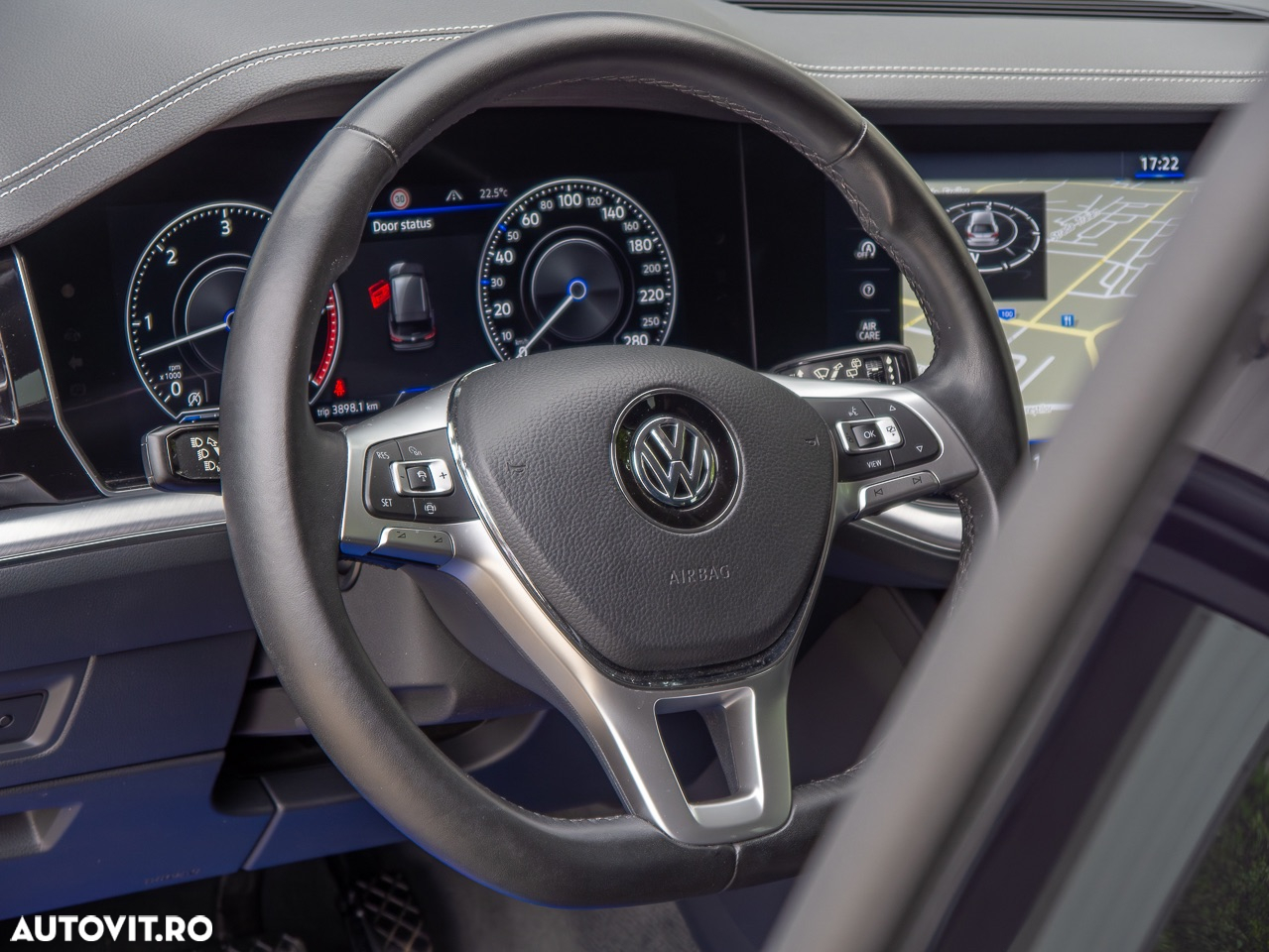 Volkswagen Touareg 3.0 V6 TDI 4Motion DPF Automatik - 9