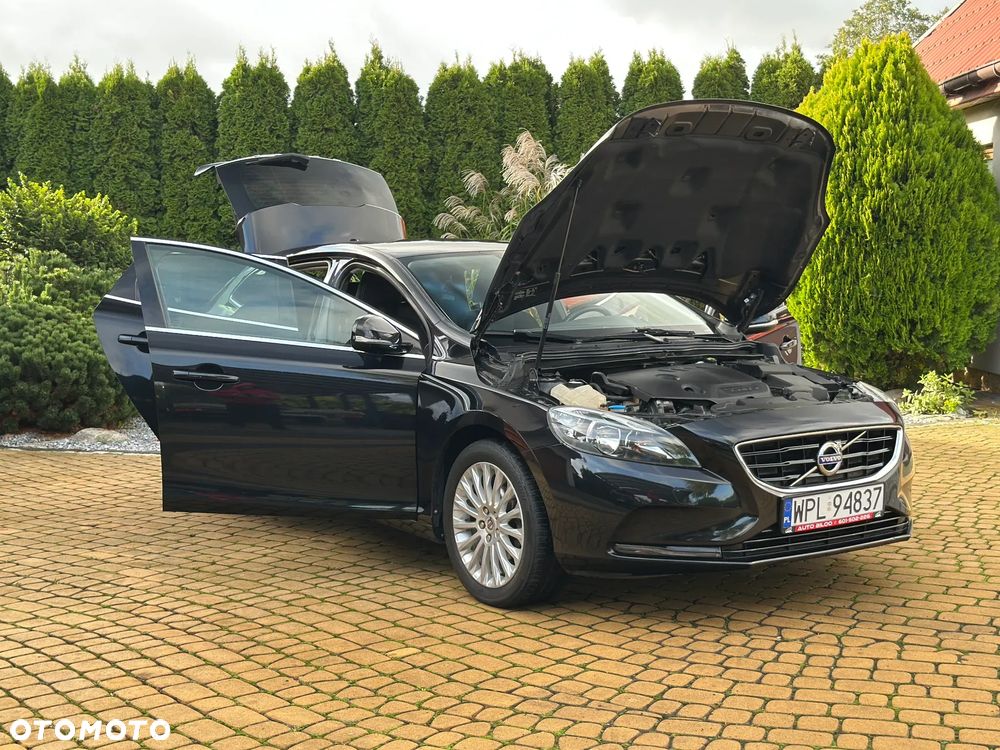 Volvo V40 D2 Momentum - 29