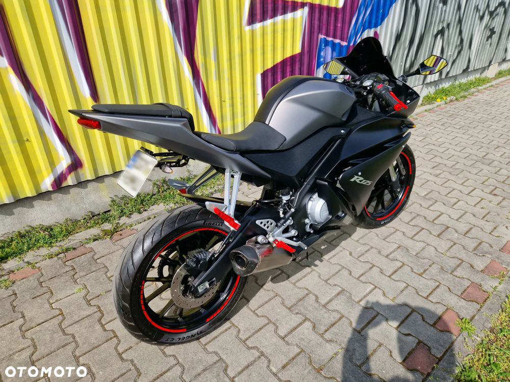 Yamaha YZF - 6