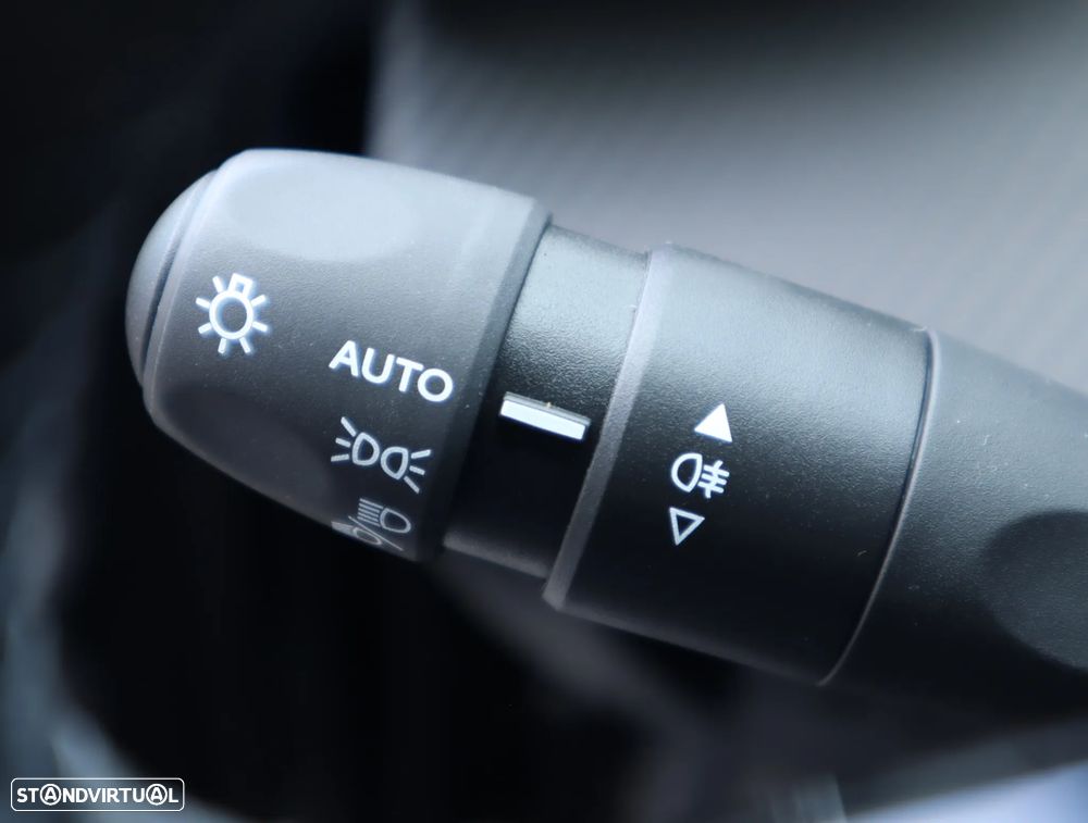 Peugeot 2008 1.2 PureTech Style - 33