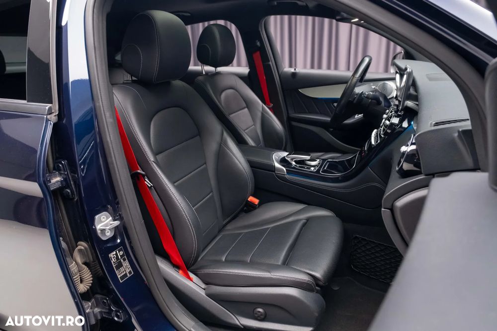 Mercedes-Benz GLC Coupe 250 4MATIC - 38