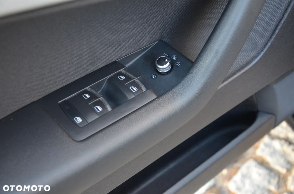 Audi A3 Sportback 2.0 TDI DPF Ambition - 25