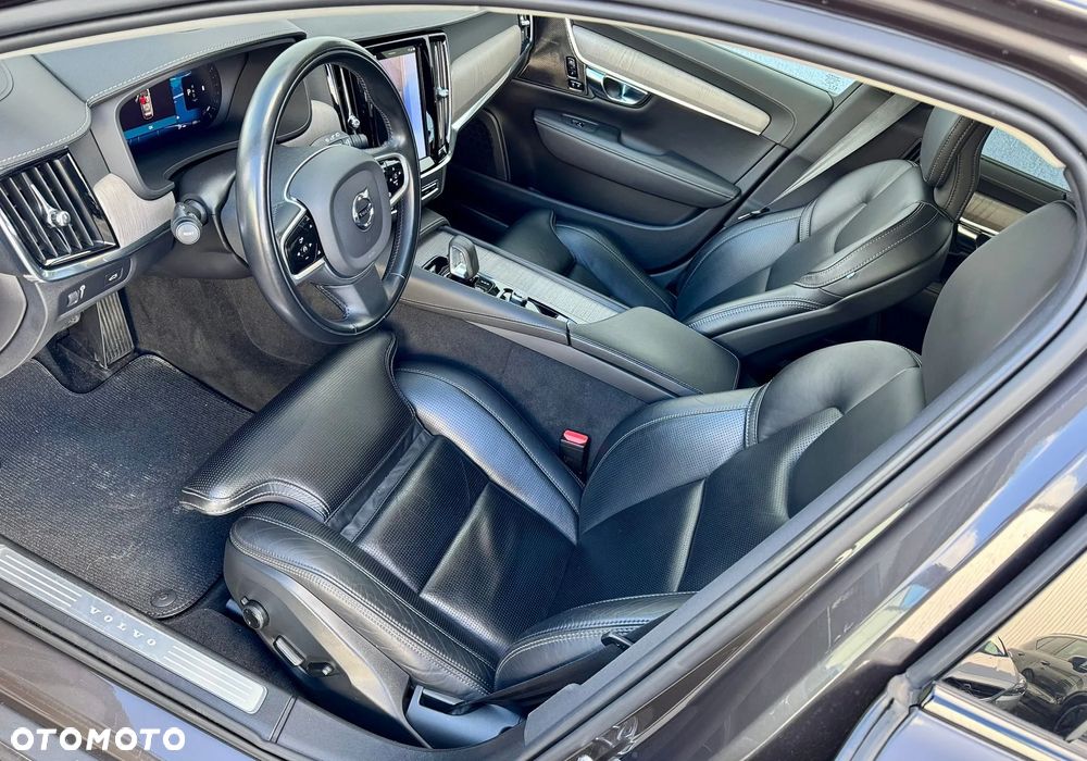 Volvo V90 Cross Country B5 B AWD Pro - 21