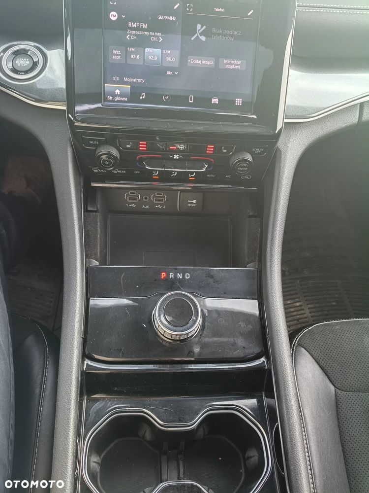 Jeep Grand Cherokee - 19