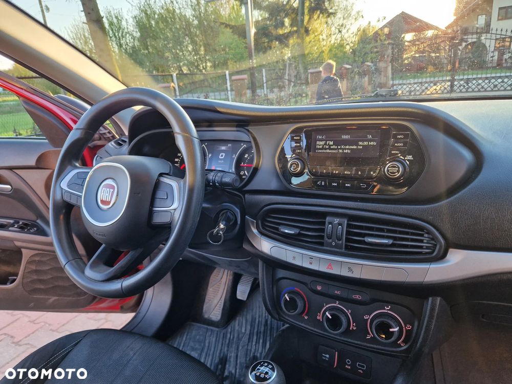 Fiat Tipo 1.4 16v Easy - 25