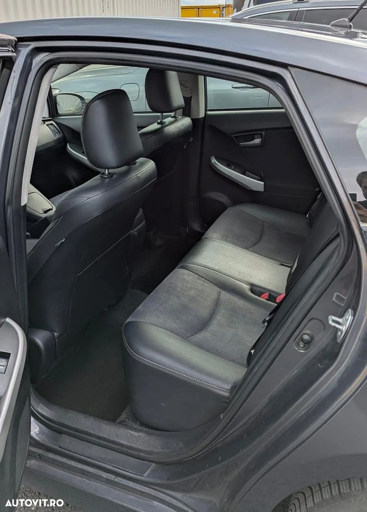 Toyota Prius - 6
